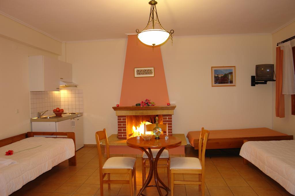 Xenonas Chrisso Hotell Delphi Rum bild