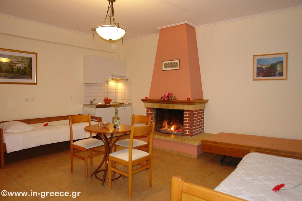 Xenonas Chrisso Hotell Delphi Exteriör bild